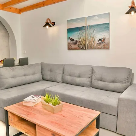 Serenite Santorini 2 Bedrooms House With Breathtaking Ocean View Apartman *