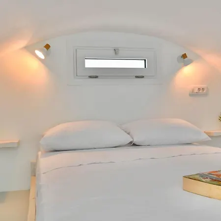Serenite Santorini 2 Bedrooms House With Breathtaking Ocean View Апартаменты *